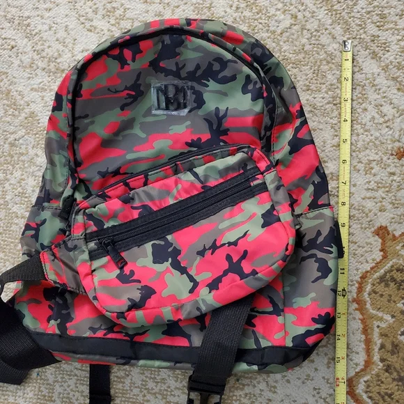 BADGLEY MISCHKA Pink Camo Backpack Detachable Bum/Sling Bag - Picture 12 of 12